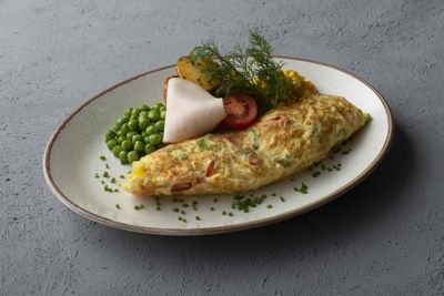 Sebzeli Omlet ( 6 adet yumurtadan )