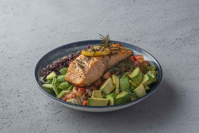 Fırınlanmış Somon Poke Bowl (160 gram )